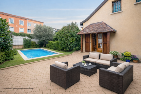   Maison embl�matique au coeur du village de Chaponnay Maison - 5 pi�ce(s) - 167 m�