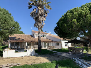  Villa  vendre 7 pices 238 m