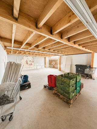  Immeuble à vendre 447 m²