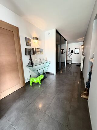  Appartement à vendre 5 pièces 131 m²