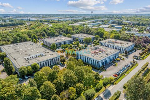 A LOUER Locaux plusieurs surfaces &agrave; Lisses 0 91090 Lisses