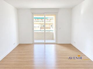 Location Appartement À LOUER ? Studio avec balcon ? Marseille 13005 Marseille 5