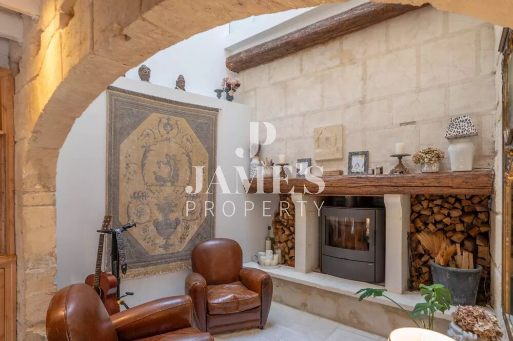 � vendre  Maison Fontvieille (13990)