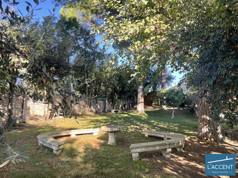 � vendre  Villa N�mes (30000)