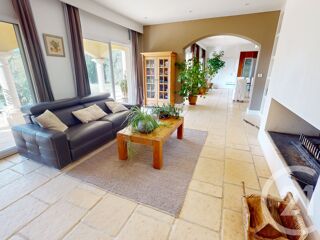  Maison � vendre 6 pi�ces 216 m�