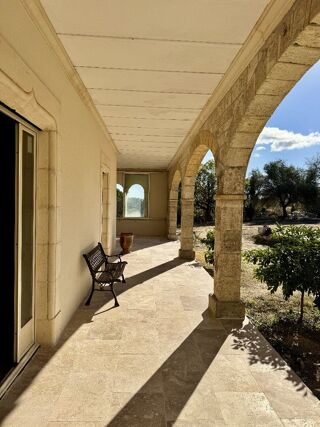  Maison  vendre 5 pices 260 m