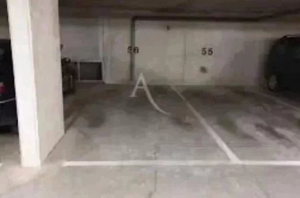 Location Parking/Garage Emplacement sous sol Aix-en-provence