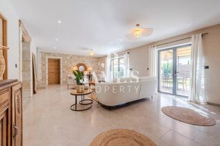  Maison � vendre 6 pi�ces 210 m�