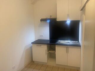  Appartement à louer 1 pièce 25 m²