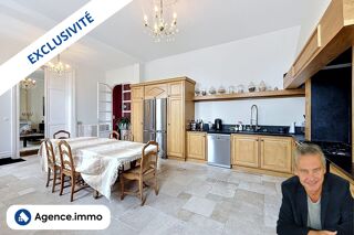  Maison à vendre 10 pièces 261 m²