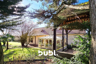  Villa à vendre 8 pièces 193 m²