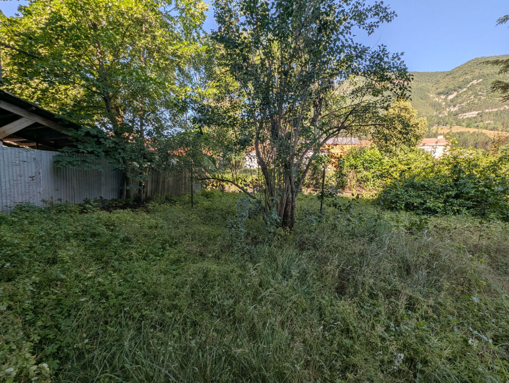 Vente Appartement Appartement de type T2 avec jardin privatif et garage au coe Saint-andré-les-alpes