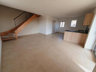  Maison à louer 4 pièces 77 m²
