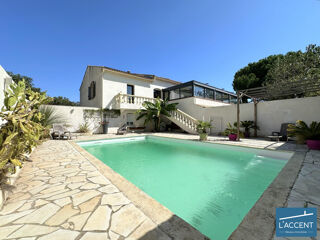  Maison  vendre 7 pices 370 m