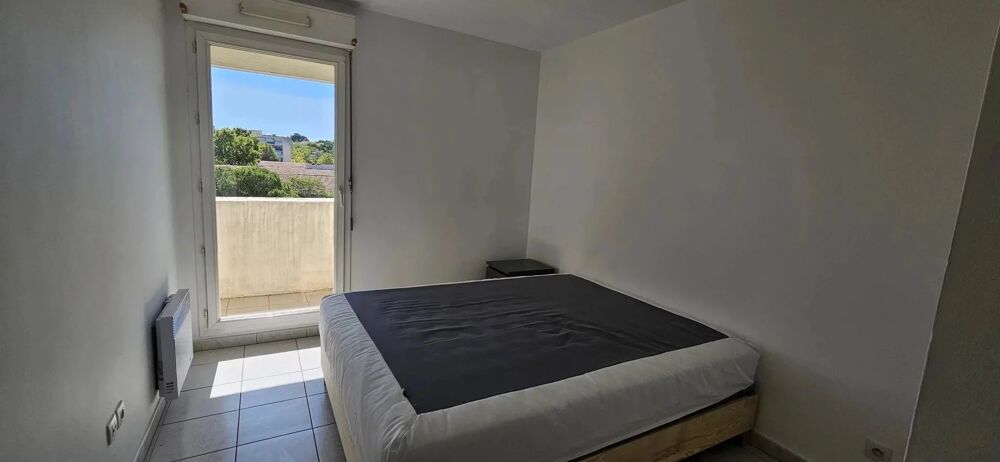 Location Appartement T2 meublé les toits de Méjanes + garage Aix-en-provence