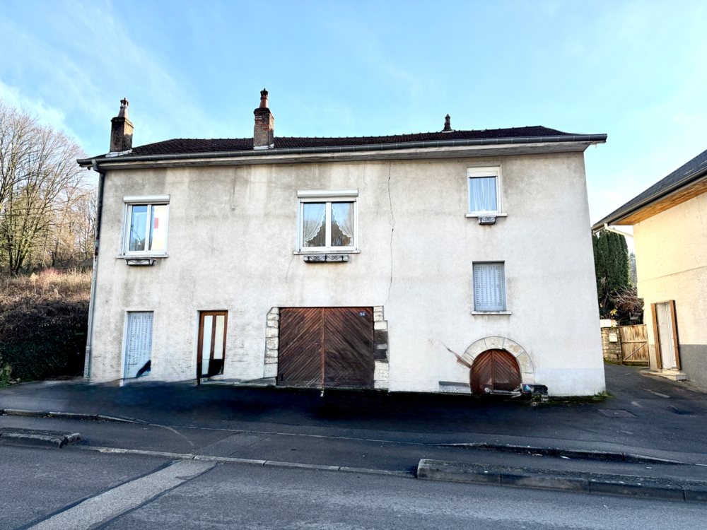 Maison 5 pièces 210 m² · à Besançon · 210 m² · 185 000 €