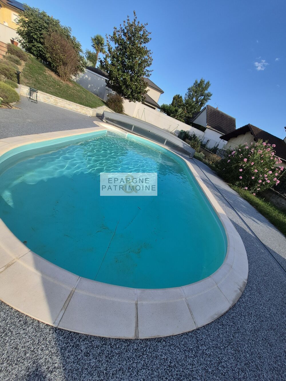 Maison familiale 156 m² - 5 chambres - Piscine - Terrain 1021 m² - Villette-d?Anthon