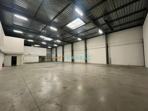   Lot 1 : A louer 1 188m² de locaux d'activité et de bureaux 