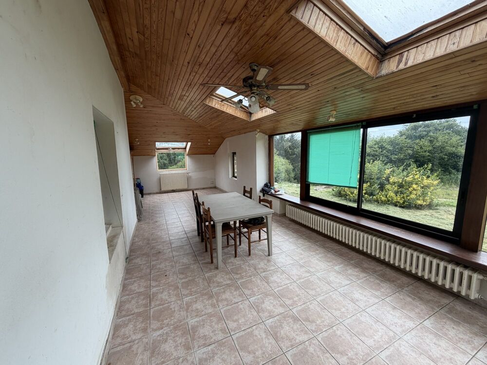 Maison de campagne avec hangar et terres