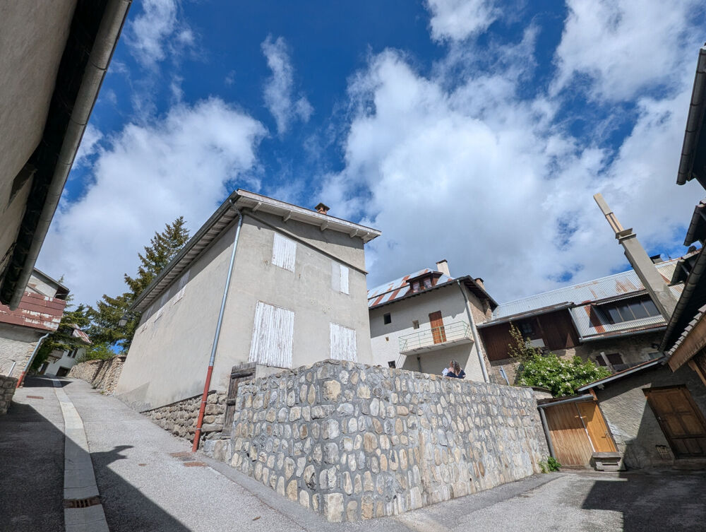 Vente Maison 2 bâtiments en plein centre d'ALLOS Allos