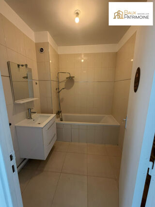  Appartement à louer 3 pièces 53 m²
