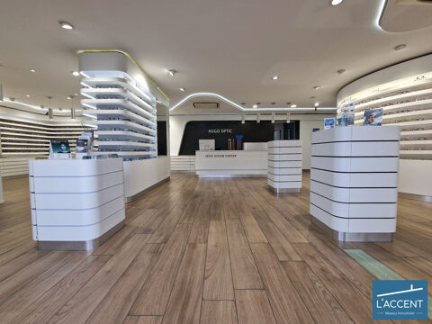 LOCAL COMMERCIAL EN FACE DE LA MAIRIE 5645 34400 Lunel