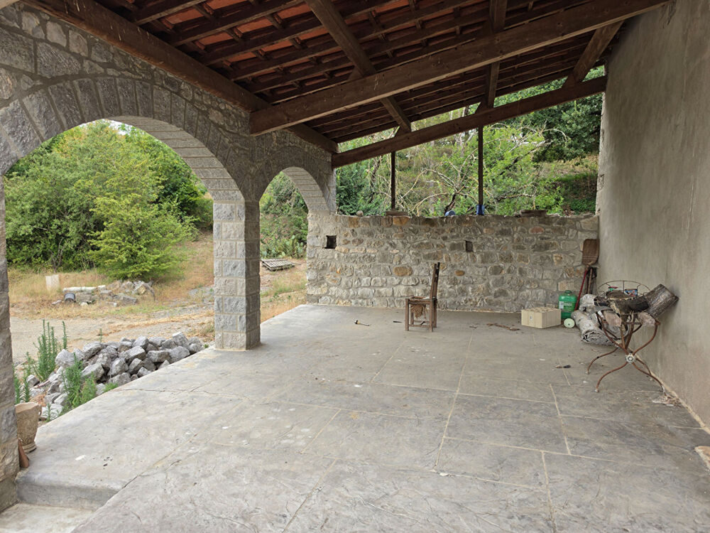 Vente Maison Mas authenitique sur plus dun hectare de terrain Beaulieu