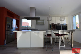  Maison � vendre 9 pi�ces 195 m�