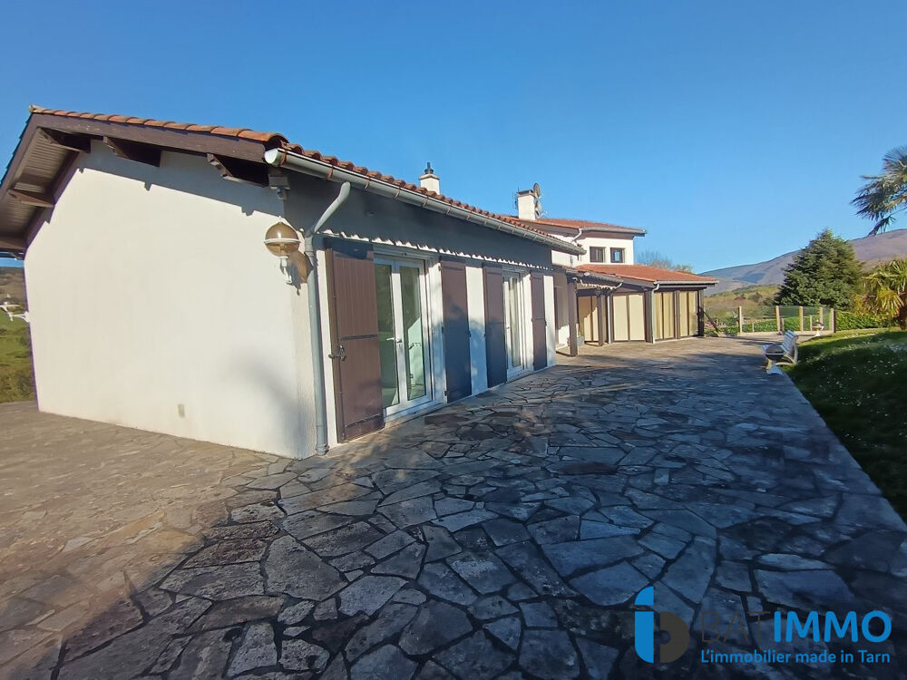 BELLE VILLA SUR GRAND PARC CLOS ET ARBORE