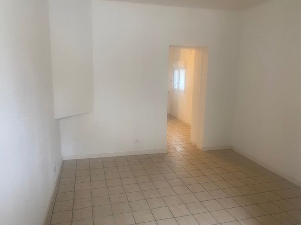 Montrevel-en-Bresse - A louer - Studio plain-pied