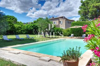  Maison à vendre 6 pièces 145 m²
