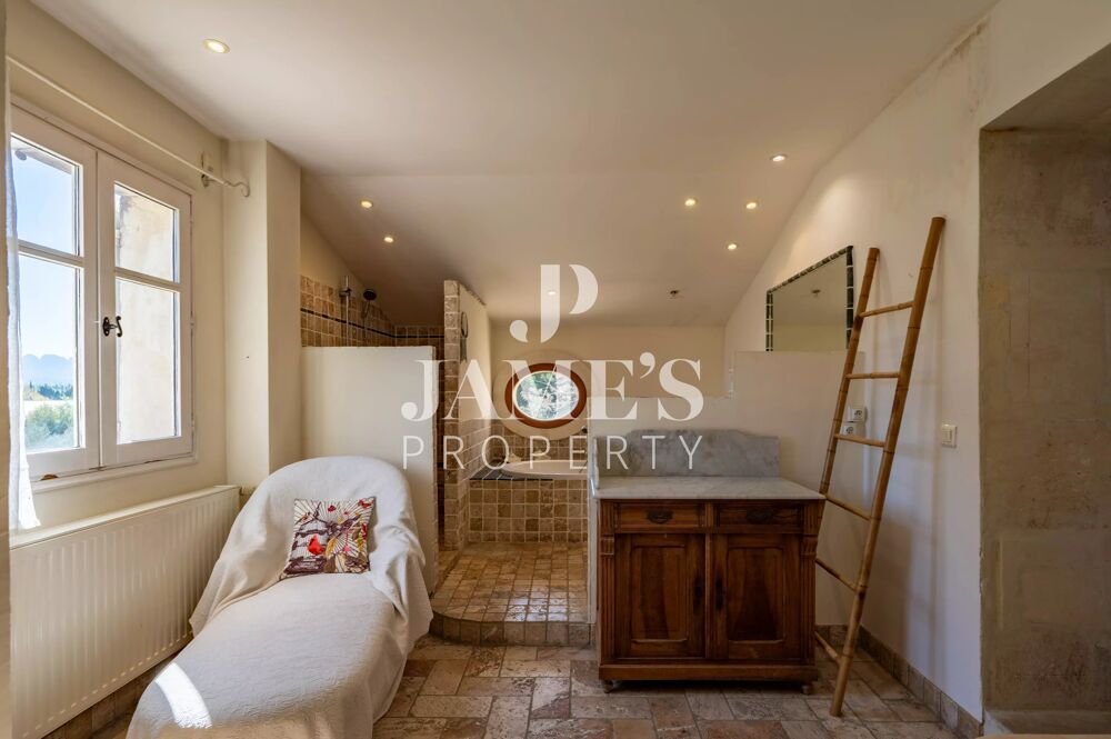à vendre  Maison Saint-Rémy-de-Provence (13210)