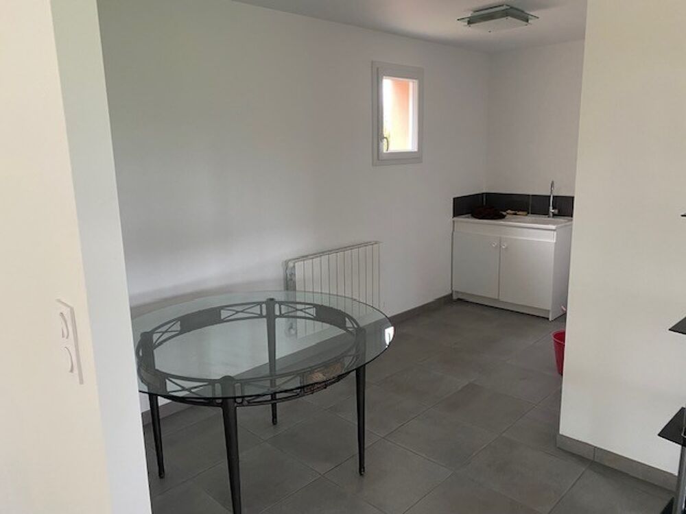   MARBOZ - A louer bureau - 77 m² Marboz