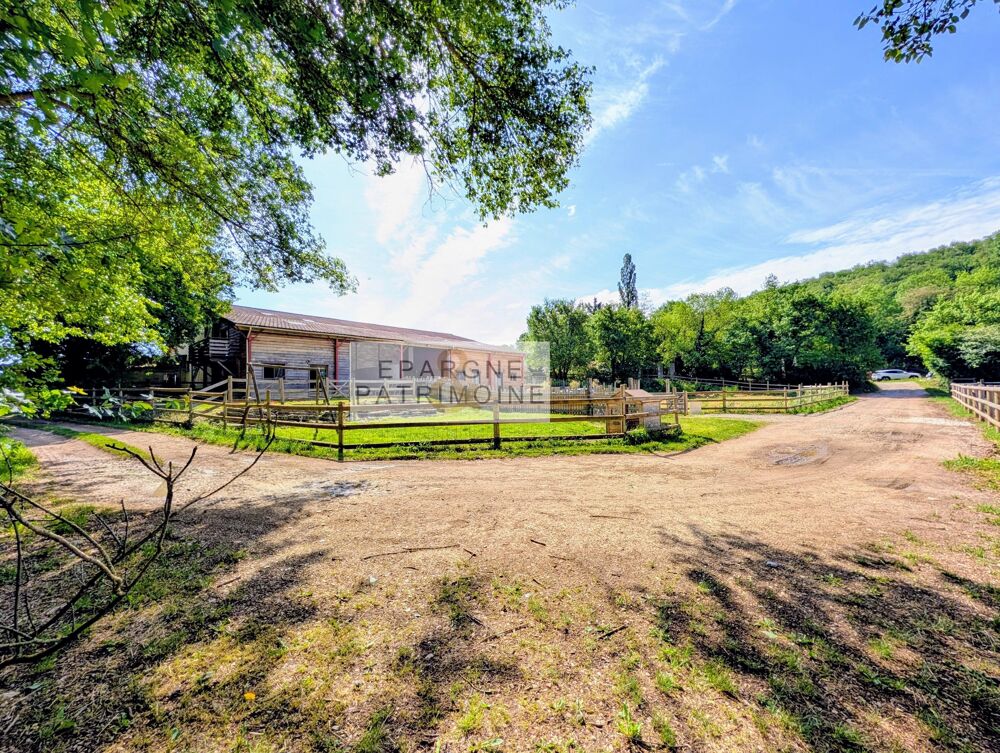 Propriété Equestre 3 habitations, écurie, 9000m2 de parcelles