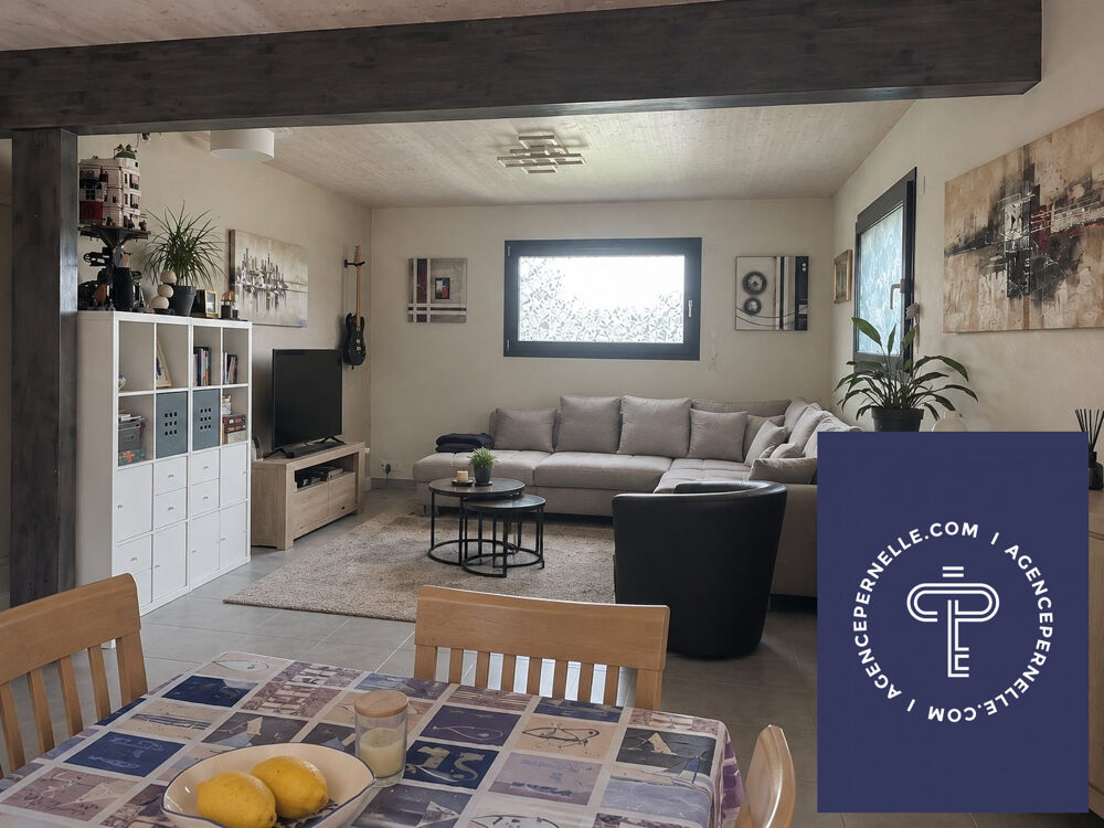 Vente Maison Chalet récent avec 4 chambres Le russey