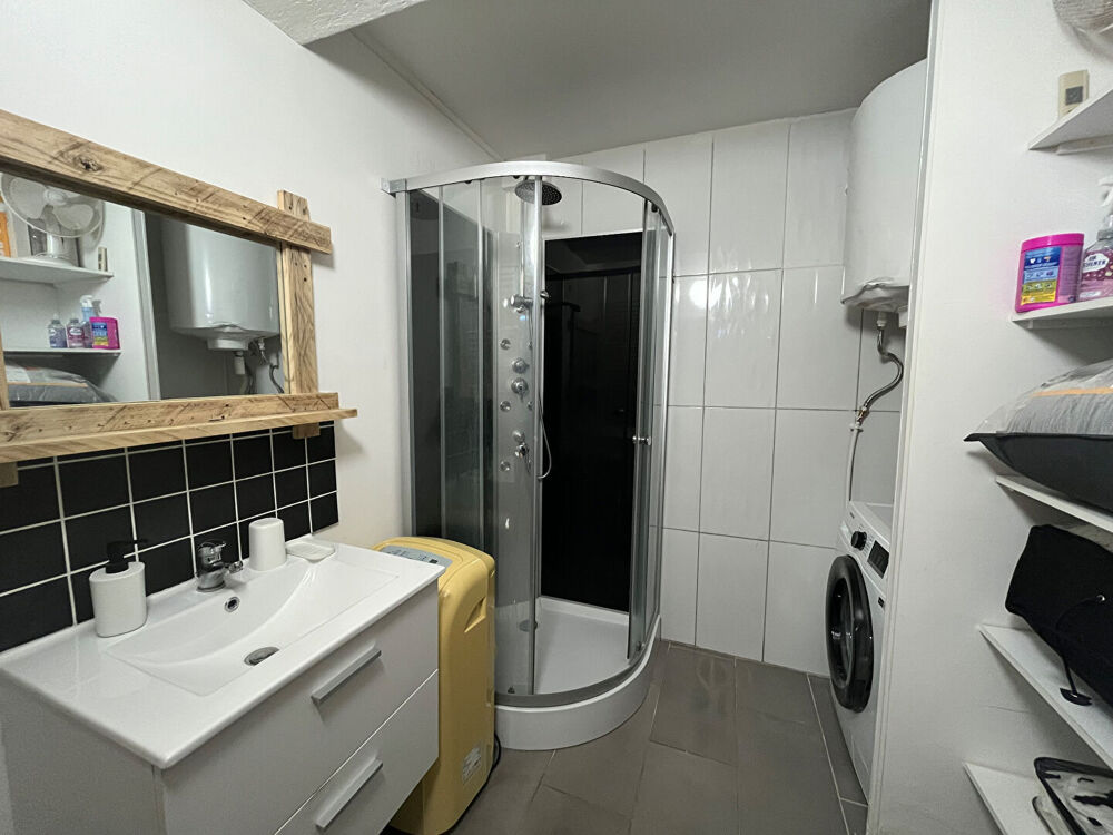 Vente Appartement STUDIO MEUBLÉ 23 m²  PLACE FOURNEYRON  SAINT-ÉTIENNE Saint-Étienne