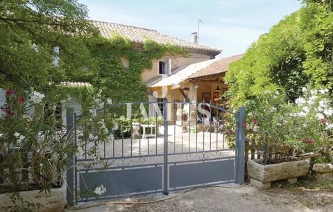 Vente Maison Authentique mas en campagne avec terrain de plus de 7 000 m Mas-blanc-des-alpilles