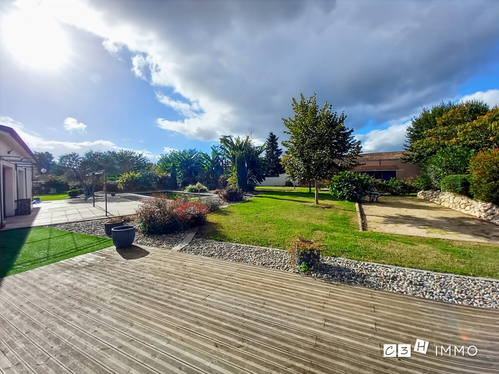Maison T5 de 168m² + grand garage et piscine sur parcelle de 22