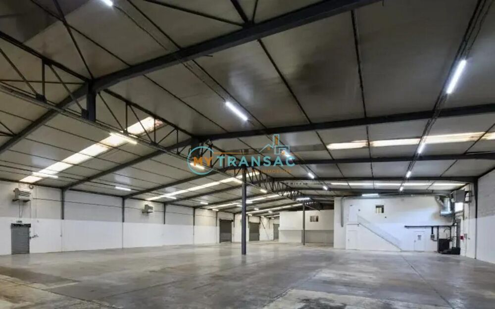   Morangis A LOUER Bâtiment indépendant 2 380m² 