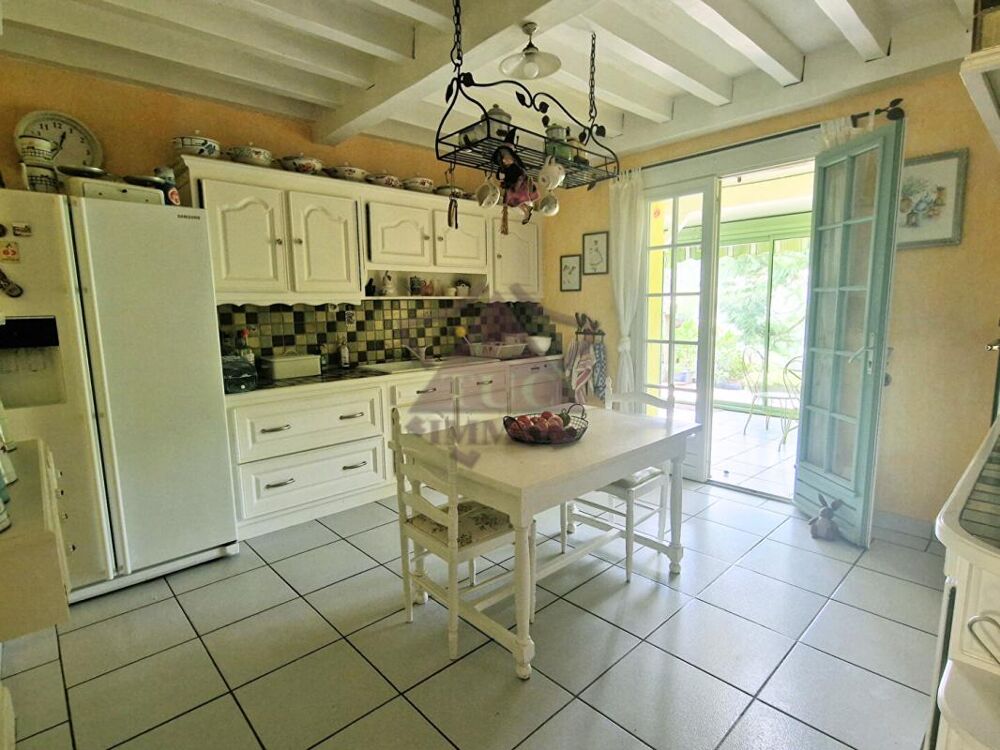 Vente Maison Maison avec piscine dans un environnement privilégié Courry