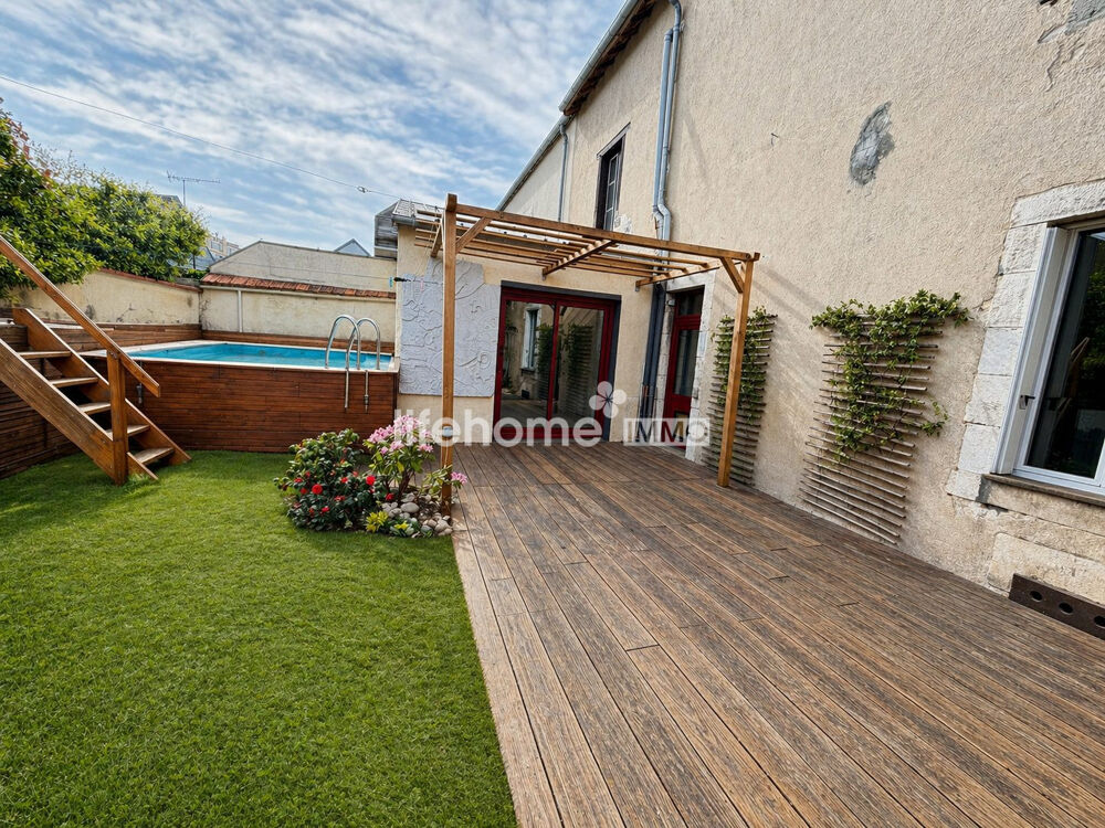Maison 8 pièces 195 m² · à Châteauroux · 195 m² · 250 000 €