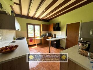  Maison à louer 8 pièces 220 m²