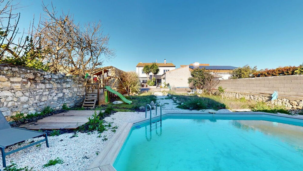 Vente Maison Maison Sigean 8 pièce(s) 214 m2 Sigean