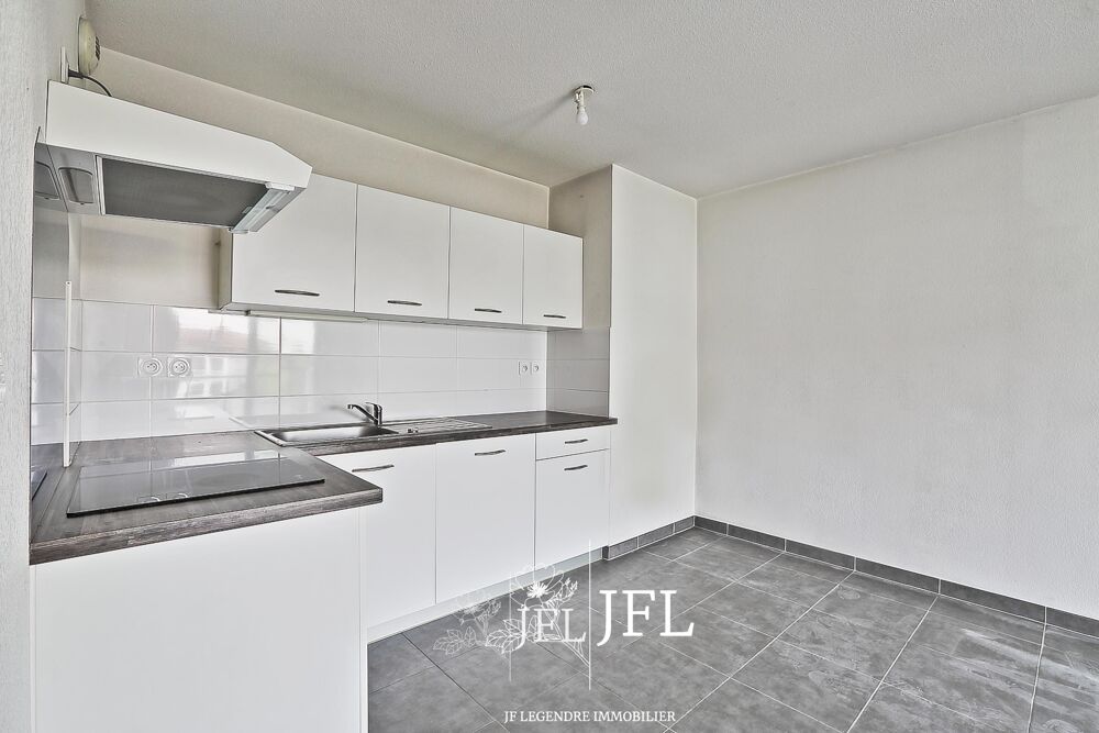 Appartement T2 avec terrasse et deux places de parking