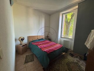  Immeuble � vendre 15 + pi�ces 700 m�