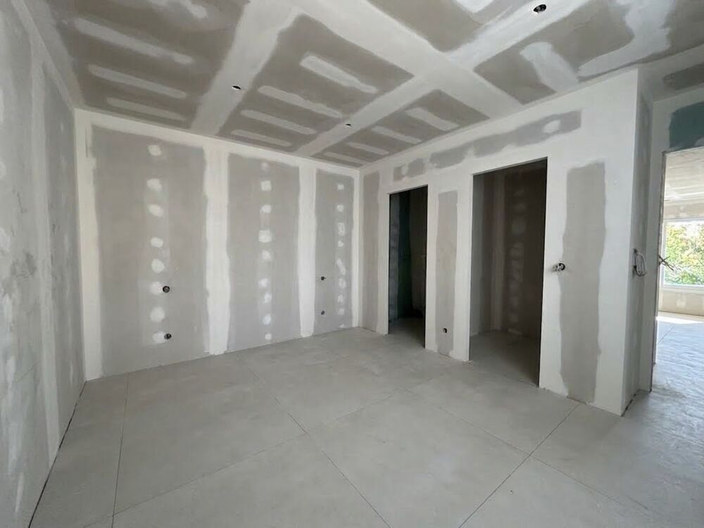 Maison neuve T5 4 chambres en cours de finition