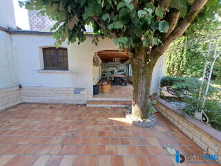  Maison  vendre 10 pices 200 m