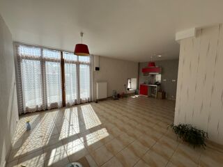  Maison  vendre 10 pices 185 m
