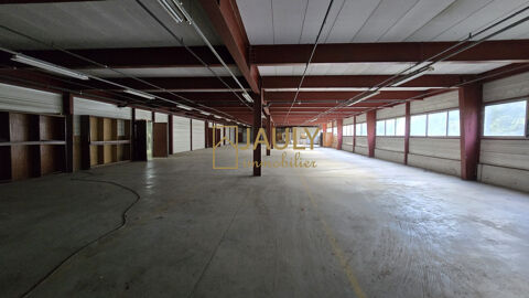   Entrepot rénové 4 540 m² Coulommiers / Ferté-Gaucher 