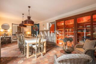  Maison à vendre 8 pièces 330 m²